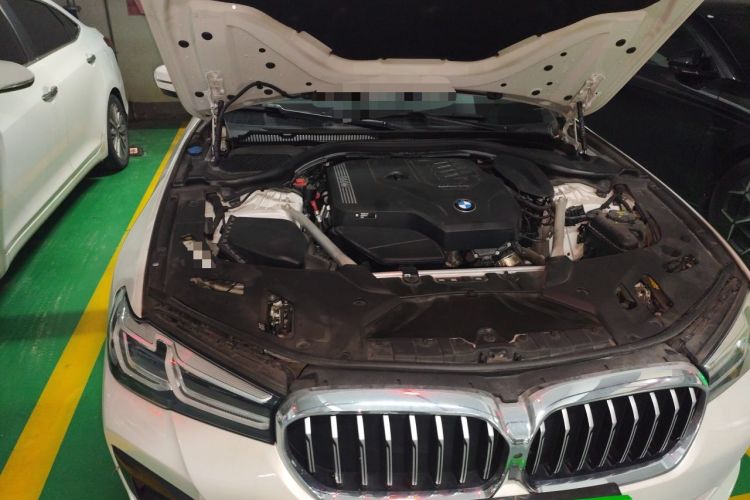 Used BMW 5 Series 2022 525Li M Sport Package Engine Bay Right