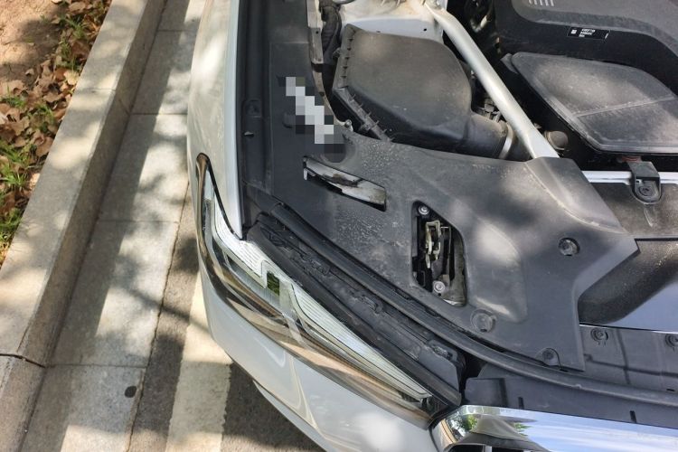 Used BMW 5 Series 2022 Second Facelift 525Li M Sport Package Engine Bay Right