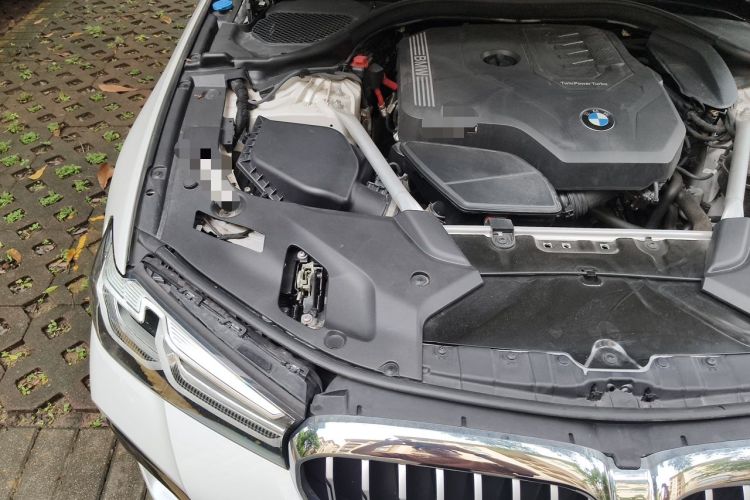 Used BMW 5 Series 2022 Revised Version 3 530Li Luxury Edition M Sport Package Engine Bay Right