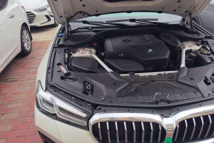 Used BMW 5 Series 2022 Restyled 530Li Leading Edition M Sport Package Engine Bay Right