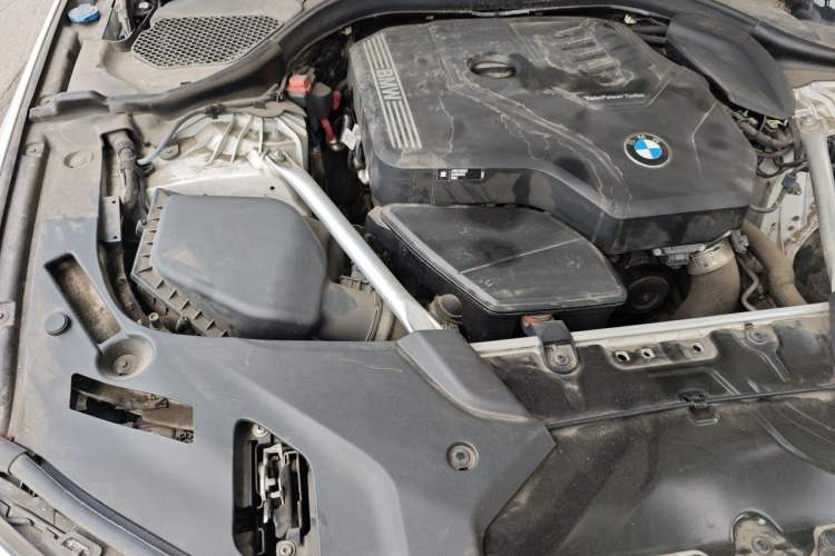 Used BMW 5 Series 2022 Restyled 525Li M Sport Package Engine Bay Right