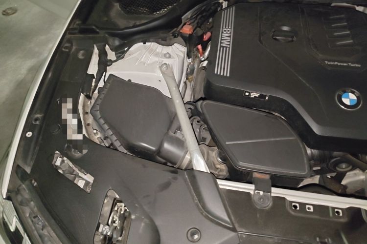 Used BMW 5 Series 2022 Restyled 530Li Leading Edition M Sport Package Engine Bay Right