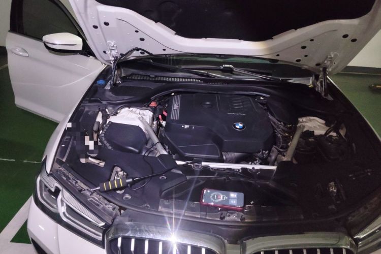 Used BMW 5 Series 2022 Second Facelift 530Li Luxury Version M Sport Package Engine Bay Right