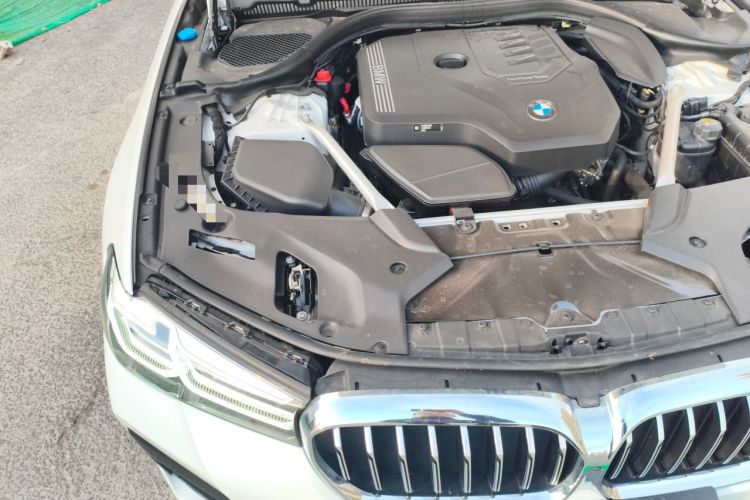 Used BMW 5 Series 2022 Restyled 530Li Luxury Edition M Sport Package Engine Bay Right