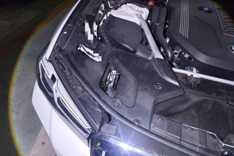 Used BMW 5 Series 2022 540i Sport Line M Sport Package Engine Bay Right