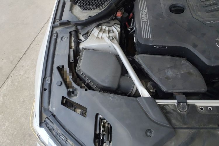 Used BMW 5 Series 2022 Restyled 525Li Luxury Package Engine Bay Right