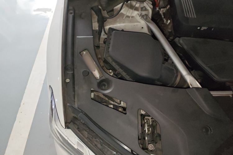 Used BMW 5 Series 2022 Second Facelift 530Li Leading Edition M Sport Package Engine Bay Right
