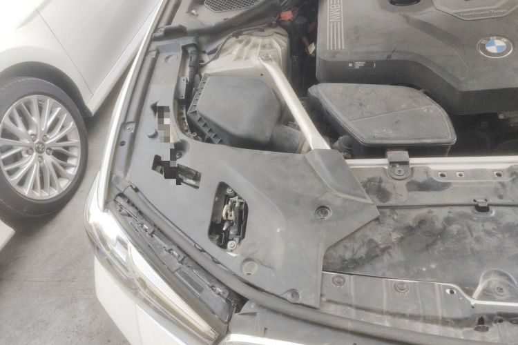 Used BMW 5 Series 2022 Restyled 525Li M Sport Package Engine Bay Right