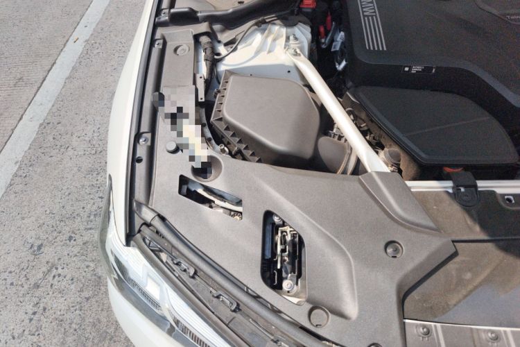 Used BMW 5 Series 2022 525Li Luxury Package Engine Bay Right