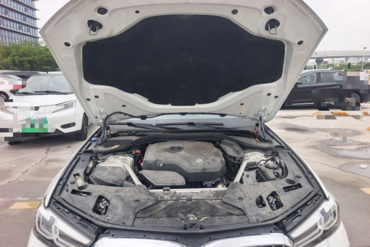 Used BMW 5 Series 2022 Second Facelift 525Li M Sport Package Engine Bay