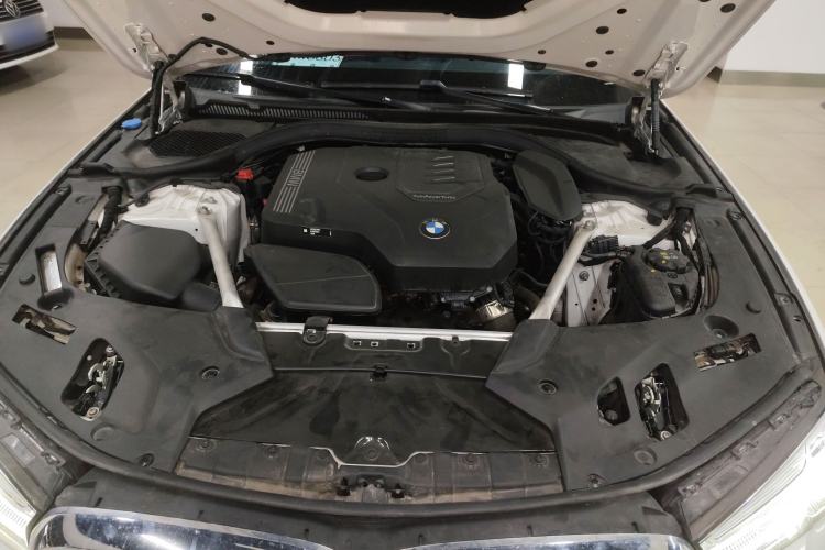 Used BMW 5 Series 2022 Second Facelift 525Li M Sport Package Engine Bay