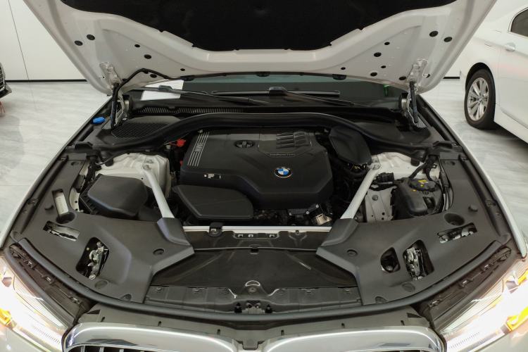 Used BMW 5 Series 2022 Restyled 525Li Luxury Package Engine Bay
