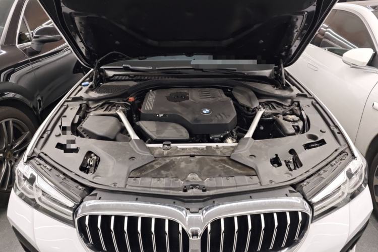 Used BMW 5 Series 2022 Restyled 525Li M Sport Package Engine Bay