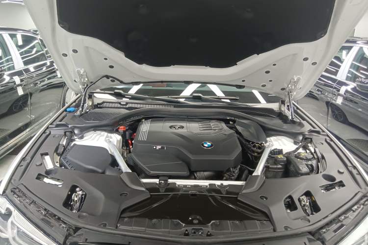 Used BMW 5 Series 2022 Restyled 530Li Leading Edition M Sport Package Engine Bay
