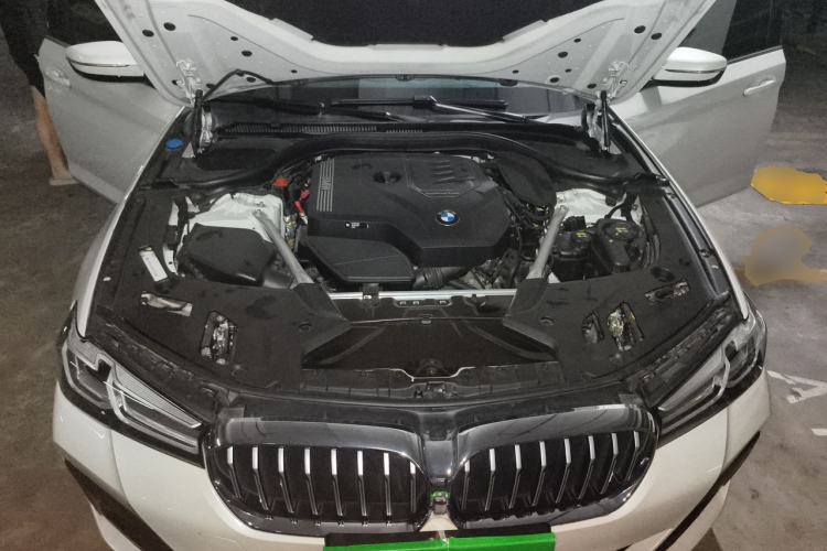 Used BMW 5 Series 2022 530Li Leading Model M Sport Package Engine Bay