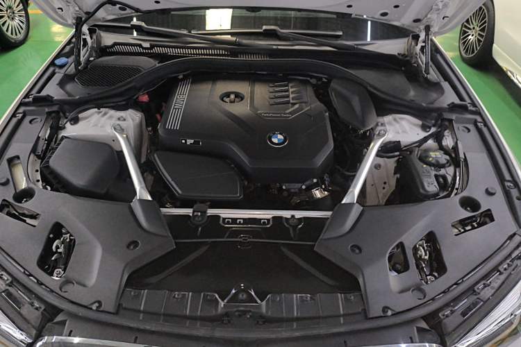 Used BMW 5 Series 2022 Restyled 525Li M Sport Package Engine Bay