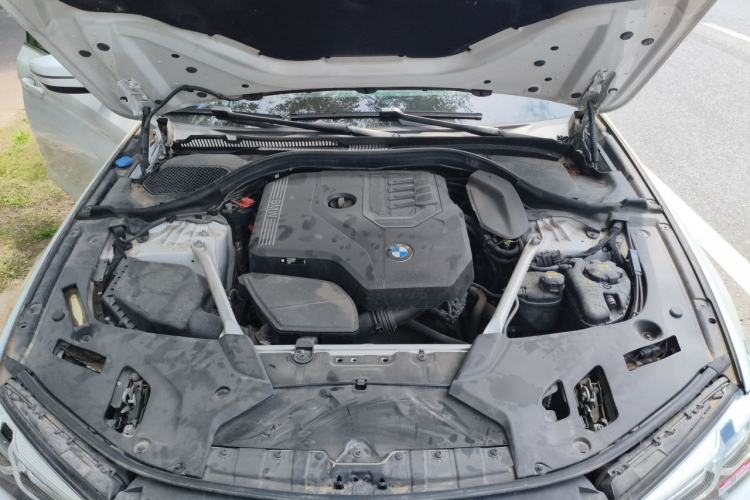 Used BMW 5 Series 2022 Second Facelift 530Li xDrive M Sport Package Engine Bay