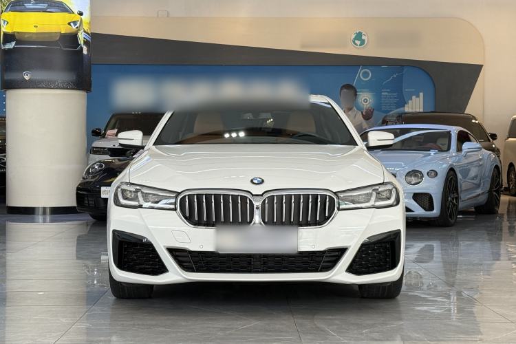 Used BMW 5 Series 2022 Restyled 540i Luxury Edition M Sport Package Exterior 1