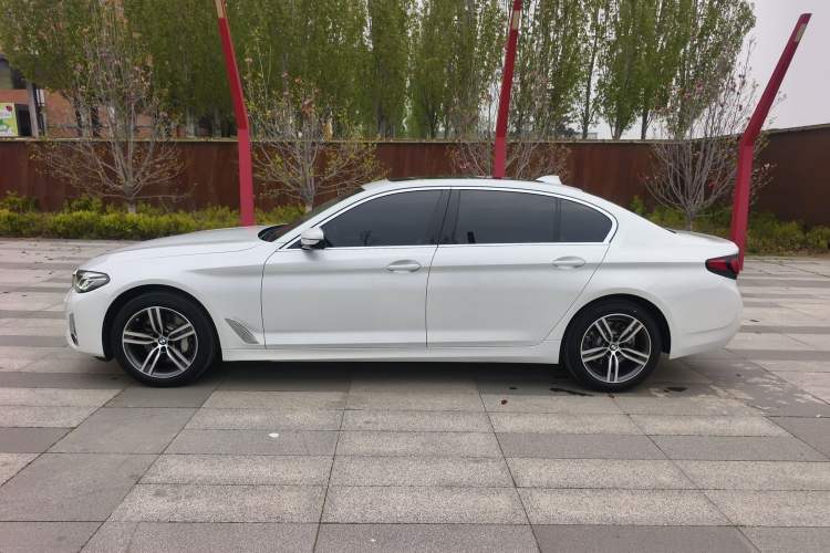 Used BMW 5 Series 2022 Updated 530Li xDrive Luxury Package Exterior 1