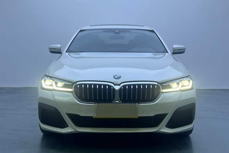 Used BMW 5 Series 2022 Restyled 525Li M Sport Package Exterior 1