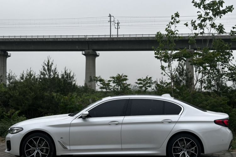 Used BMW 5 Series 2022 Restyled 530Li Leading Edition M Sport Package Exterior 1