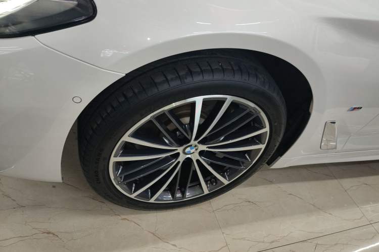 Used BMW 5 Series 2022 Second Facelift 530Li xDrive M Sport Package Exterior 1