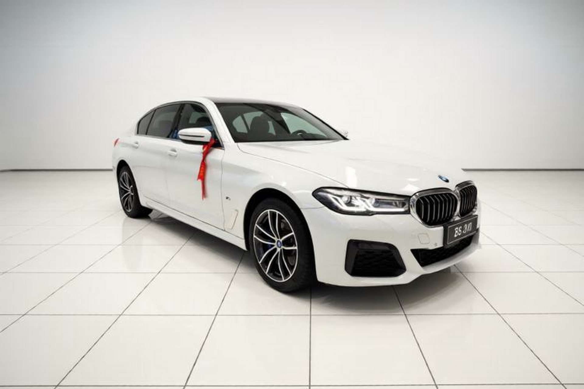 Used BMW 5 Series 2022 Restyled 525Li M Sport Package Exterior 1