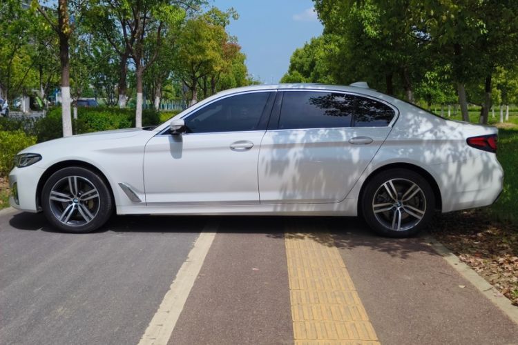 Used BMW 5 Series 2022 Second Facelift 530Li Leading Edition M Sport Package Exterior 11