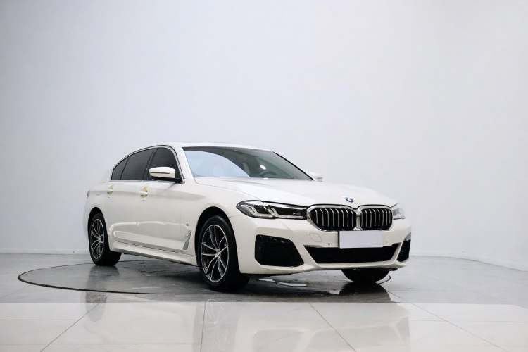 Used BMW 5 Series 2022 Restyled 525Li M Sport Package Exterior 2