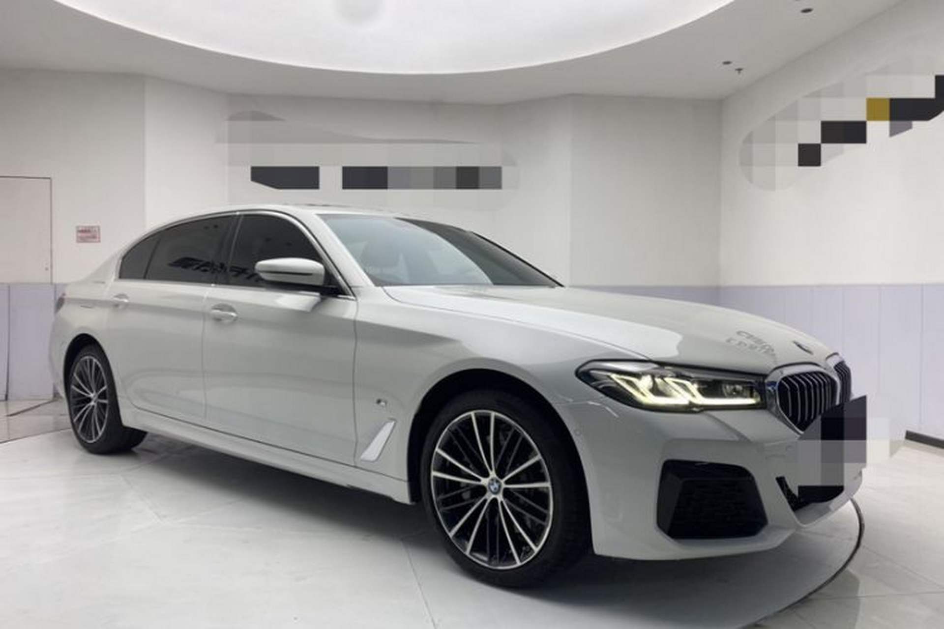 Used BMW 5 Series 2022 Restyled 530Li Leading Edition M Sport Package Exterior 2