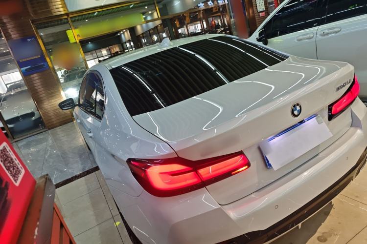 Used BMW 5 Series 2022 Second Facelift 525Li M Sport Package Exterior 2