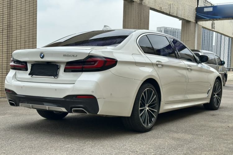 Used BMW 5 Series 2022 Restyled 530Li Leading Edition M Sport Package Exterior 2