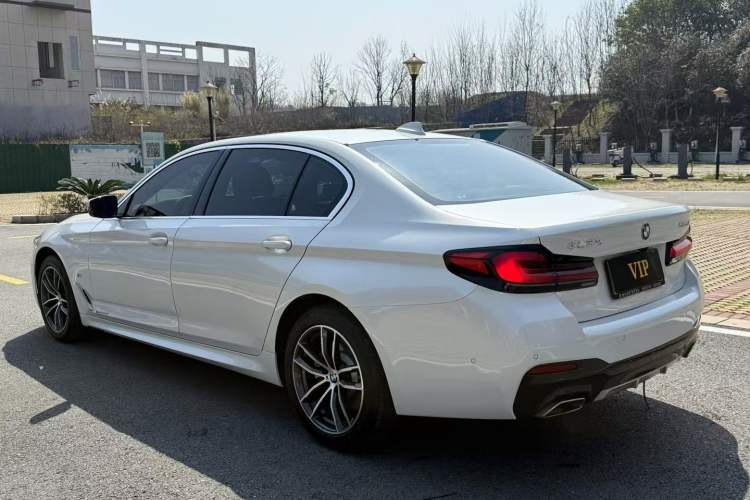 Used BMW 5 Series 2022 525Li M Sport Package Exterior 2