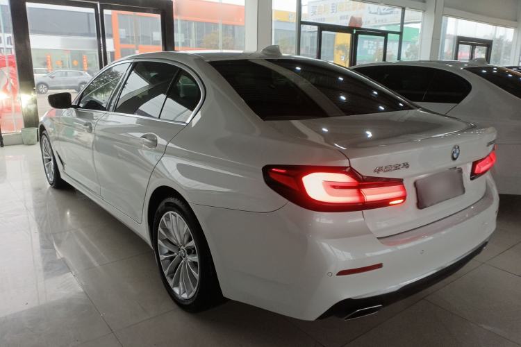 Used BMW 5 Series 2022 Restyled 525Li Luxury Package Exterior 2