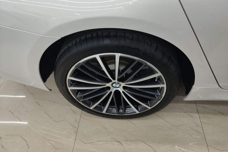 Used BMW 5 Series 2022 Second Facelift 530Li xDrive M Sport Package Exterior 2