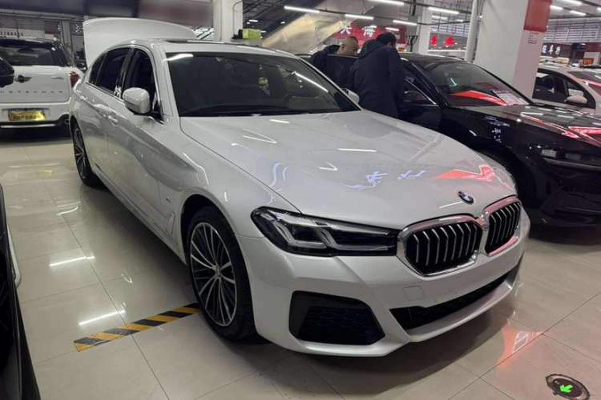 Used BMW 5 Series 2022 Second Facelift 530Li Leading Edition M Sport Package Exterior 2