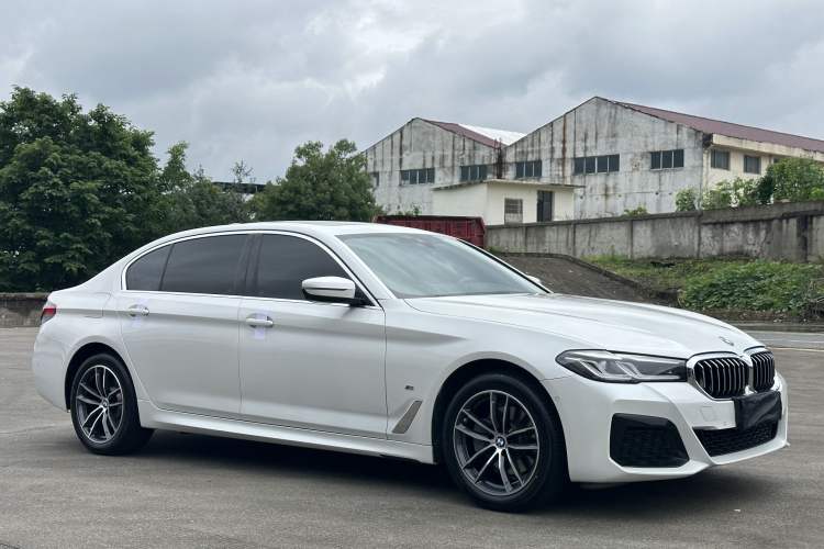 Used BMW 5 Series 2022 525Li M Sport Package Exterior 2