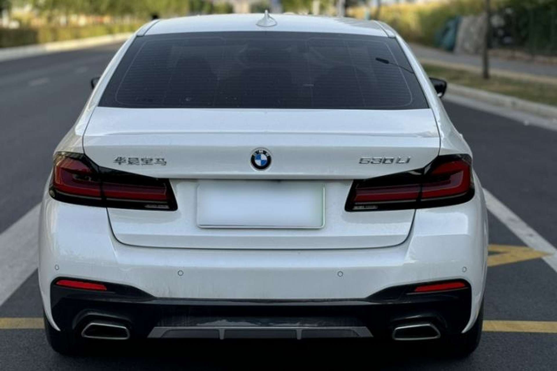 Used BMW 5 Series 2022 Restyled 525Li M Sport Package Exterior 2