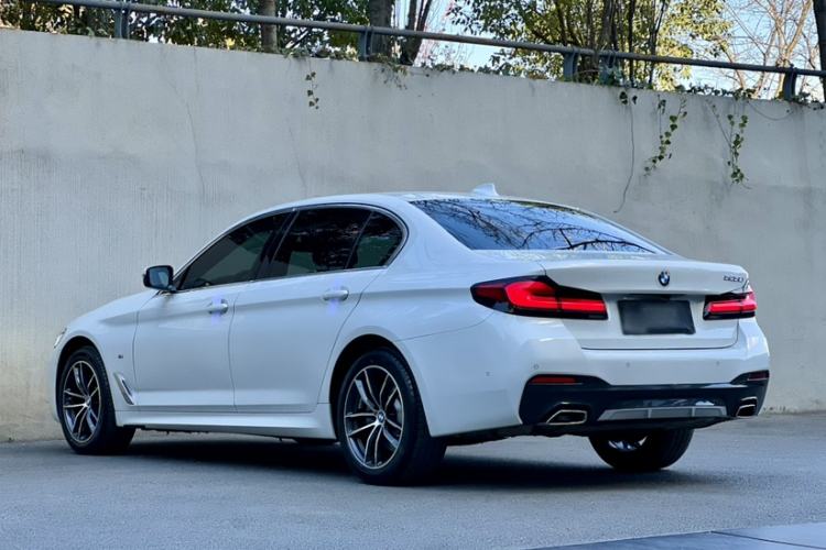 Used BMW 5 Series 2022 Second Facelift 525Li M Sport Package Exterior 2