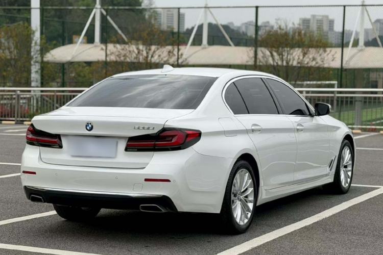 Used BMW 5 Series 2022 Restyled 525Li Luxury Package Exterior 3
