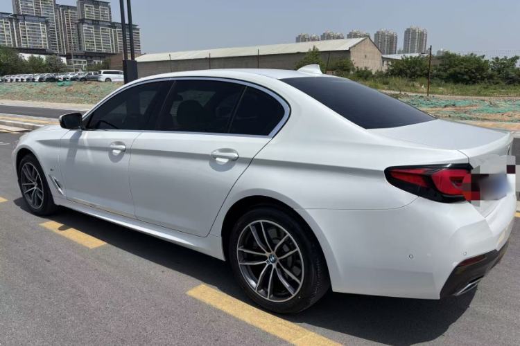 Used BMW 5 Series 2022 Second Facelift 525Li M Sport Package Exterior 3