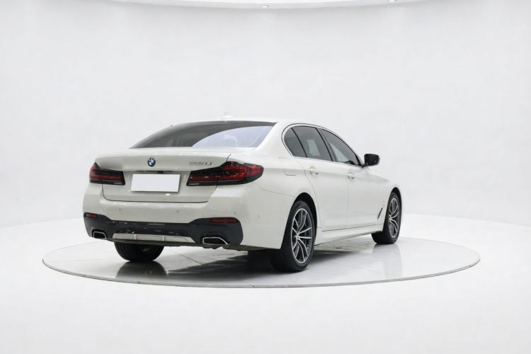 Used BMW 5 Series 2022 Restyled 525Li M Sport Package Exterior 3