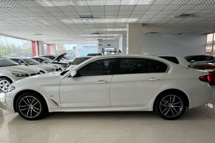 Used BMW 5 Series 2022 Second Facelift 525Li M Sport Package Exterior 3