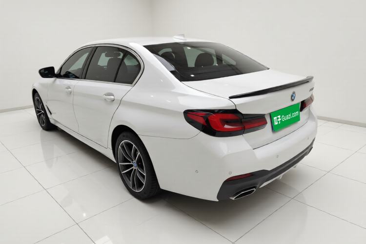 Used BMW 5 Series 2022 Restyled 525Li M Sport Package Exterior 3