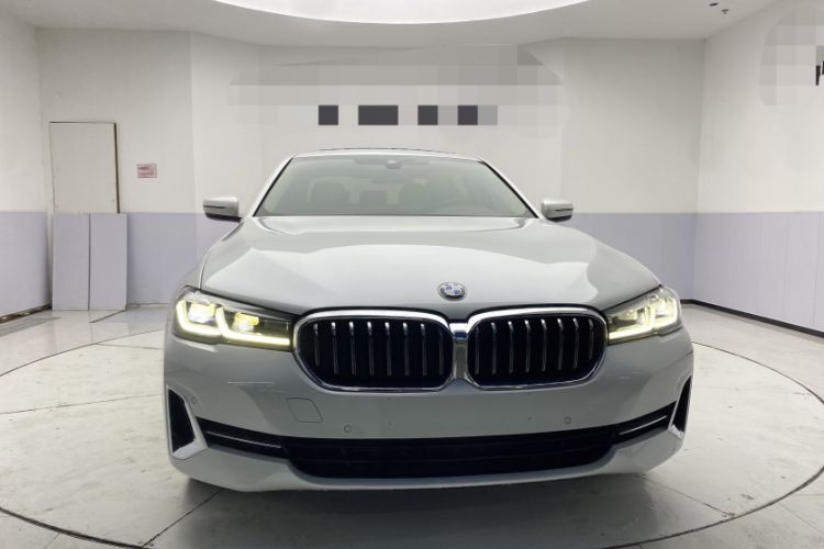 Used BMW 5 Series 2022 Second Facelift 525Li Luxury Package Exterior 3