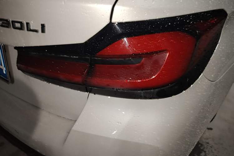 Used BMW 5 Series 2022 Second Facelift 530Li Leading Edition M Sport Package Exterior 3