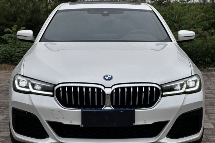 Used BMW 5 Series 2022 Restyled 530Li Leading Edition M Sport Package Exterior 3