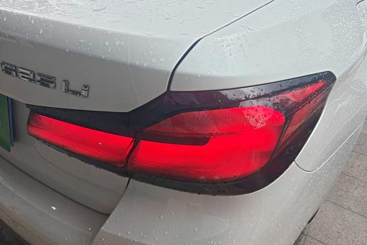 Used BMW 5 Series 2022 Second Facelift 525Li M Sport Package Exterior 3