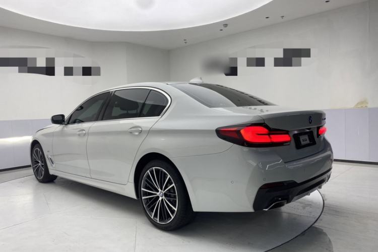 Used BMW 5 Series 2022 Restyled 530Li Leading Edition M Sport Package Exterior 4