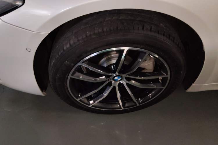 Used BMW 5 Series 2022 525Li M Sport Package Exterior 4